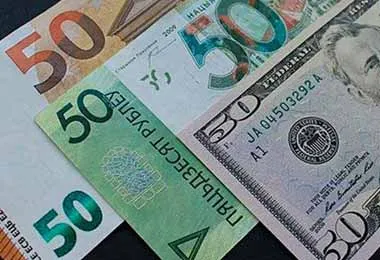 Доллар и евро значительно подорожали на торгах БВФБ 28 января
