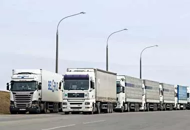 Казахстан отменил запрет на перецепку и перегрузку для белорусских дальнобойщиков до 2023 г