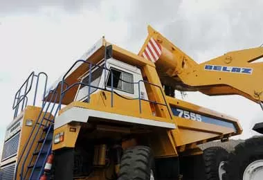 БелАЗ заключил новый контракт на поставку 12 карьерных самосвалов в Алжир