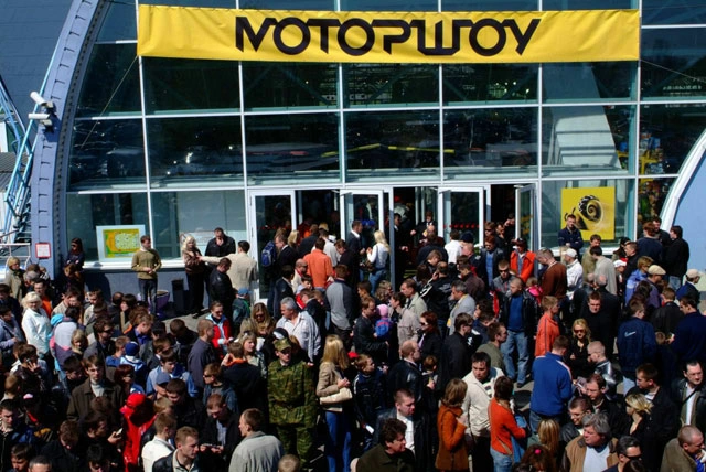 Выставка «Моторшоу» переносится на май