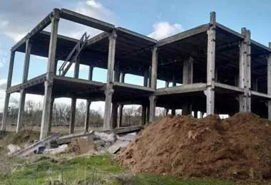 КГК поручил местным исполкомам разобраться с долгостроями в Минской области