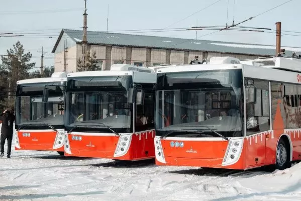 МАЗ поставил 10 троллейбусов c автономным ходом в Смоленск 