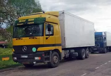 Незаконный вывоз в Россию 83 тонн фруктов пресечен на белорусской таможне 