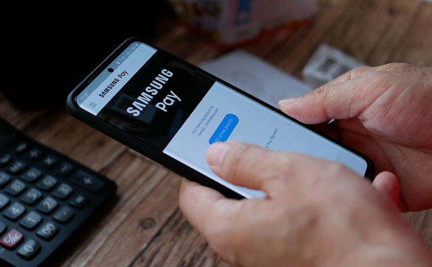 СтатусБанк запустил поддержку сервиса Samsung Pay для карт Visa СтатусБанк запустил поддержку сервиса Samsung Pay для карт Visa