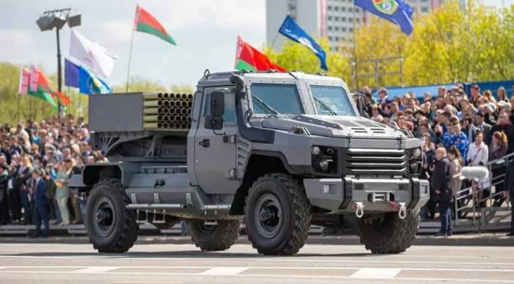 Госкомвоенпром представил 27 образцов вооружения и военной техники на параде 9 мая