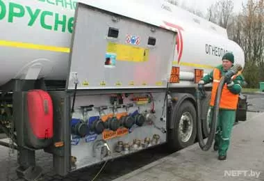 Белоруснефть внедрила новую модель загрузки-разгрузки бензовозов