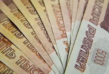 Российский рубль продолжил дешеветь на открытии торгов БВФБ 2 июня
