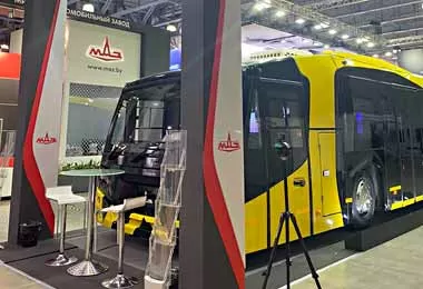 Минский автозавод представил перронный автобус МАЗ-271 на выставке NAIS-2021
