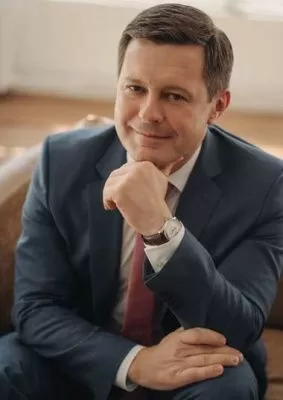 Денис Леонов Денис Леонов