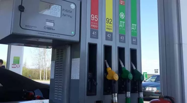 Автомобильное топливо в Беларуси подешевело с 10 мая на одну копейку