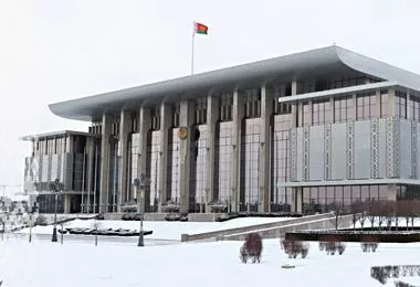Дополнительный механизм защиты работников в случаях невыплаты по договорам подряда вводится в Беларуси — указ