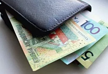 Средняя зарплата в Беларуси в марте выросла на 232,8 бел руб