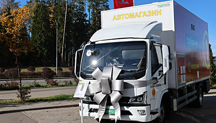 МАЗ представил альтернативу автолавки