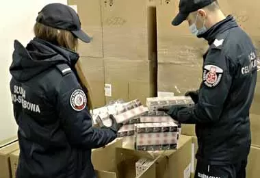 Польская таможня выявила очередную контрабанду белорусских сигарет на 2,5 млн долл
