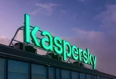 21 ноября в Минске прошла первая открытая консультация подростков и бизнеса, приуроченная ко Всемирному дню ребенка. В ходе конференции приглашённые школьники смогли пообщаться с руководителями компаний и обозначить свои ожидания от бизнеса, рассказать о своём видении идеального работодателя, высказать пожелания и комментарии относительно существующих сервисов и продуктов, а также поделиться мнением о доступности для людей с инвалидностью.