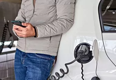 БТА Банк начал выдавать кредиты на покупку электромобилей за границей