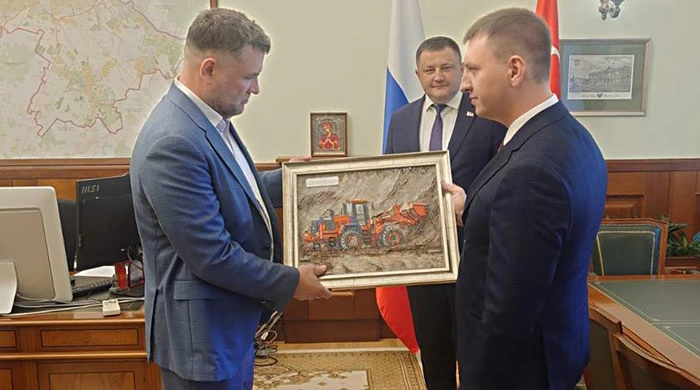 Амкодор расширяет сотрудничество с Санкт-Петербургом и Ленинградской областью Амкодор расширяет сотрудничество с Санкт-Петербургом и Ленинградской областью