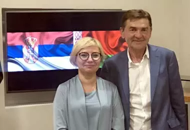 Генеральный директор ОАО «УКХ «Бобруйскагромаш» Надежда Лазаревич и генеральный директор компании Agropanonka Драголюб Швоня. Фото bobruiskagromach.com