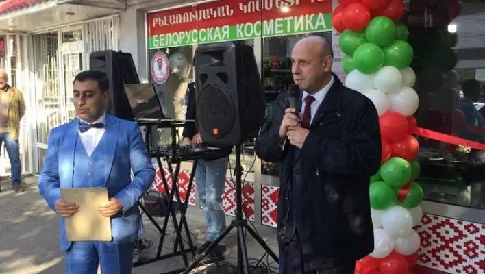 В церемонии открытия нового магазина принял участие Посол Беларуси в Армении Игорь Назарук. Фото armenia.mfa.gov.by