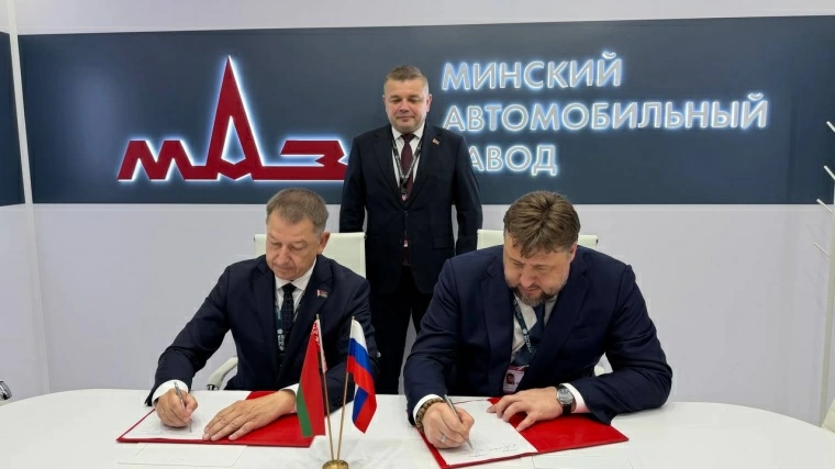 МАЗ поставит 86 троллейбусов МАЗ 303Т22 в Санкт-Петербург