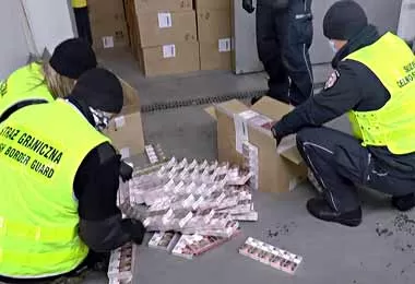 Крупнейшую нелегальную партию белорусских сигарет перехватили на польской границе