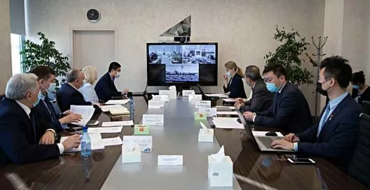 «Великий камень» планирует сотрудничество с международным сухопутным портом Ганьсу «Великий камень» планирует сотрудничество с международным сухопутным портом Ганьсу