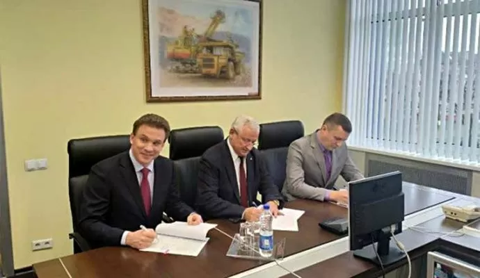 Беларусбанк, БелАЗ и ЕАБР подписали трехстороннее соглашение