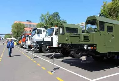 МЗКТ представил ряд новых образцов автотехники