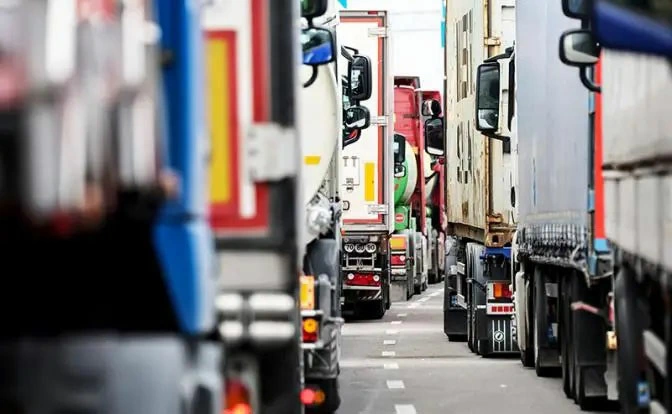 Очереди транспорта на въезд в Евросоюз сохраняются — Госпогранкомитет Очереди транспорта на въезд в Евросоюз сохраняются — Госпогранкомитет