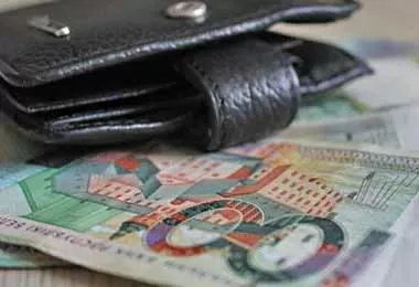 Средняя зарплата в Беларуси в мае выросла на 5,6 бел руб