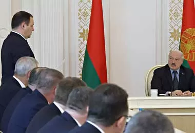 Лукашенко не исключает отставки правительства при невыполнении прогнозных показателей