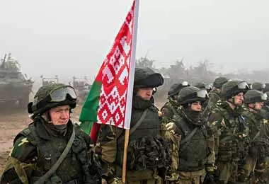 Белорусская армия никогда никому не угрожала и угрожать не собирается — Лукашенко