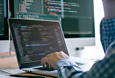 ПВТ выпустил электронный справочник «ИТ-абитуриент 2021»