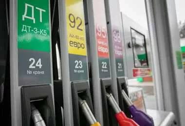 Автомобильное топливо в Беларуси подорожает с 14 июня