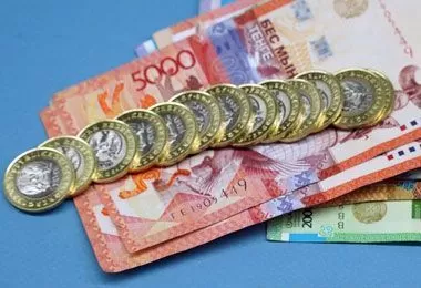 БВФБ провела первые торги казахстанским тенге