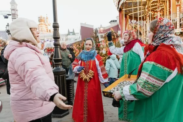 Москва приглашает на Масленицу – праздник вкусов, традиций и зимнего волшебства Москва приглашает на Масленицу – праздник вкусов, традиций и зимнего волшебства