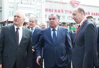 МТЗ готов к расширению номенклатуры поставляемой техники в Таджикистан