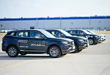 БелДжи выводит на рынок новый кроссовер Geely Atlas PRO