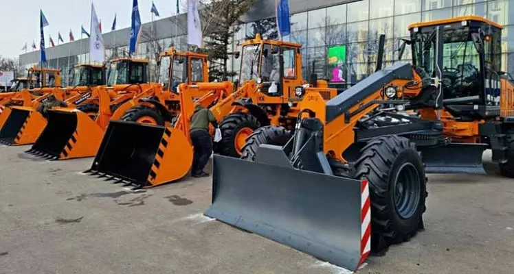 Амкодор представил свою технику на выставке в Москве