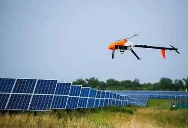 Впервые в Беларуси беспилотный вертолет, работая в сети 5G SA, провел мониторинг состояния солнечной электростанции компании A1