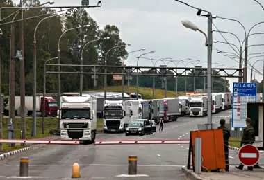 ГТК напомнил о нововведениях в работе электронной очереди на границе и зон ожидания