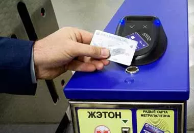 Новые станции минского метро оборудовали для приема бесконтактной оплаты