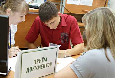 Приемная кампания в колледжи и лицеи Беларуси начнется 15 июня