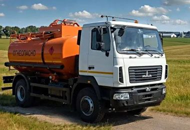 Первый автотопливозаправщик АТЗ-15 на базе шасси МАЗ поставлен в Россию