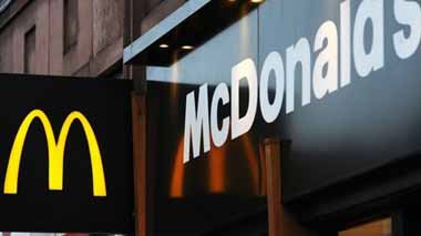 McDonald's временно остановит работу ресторанов по всей России с 14 марта