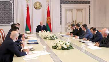 Лукашенко провел совещание по проблемам цифровой трансформации Беларуси
