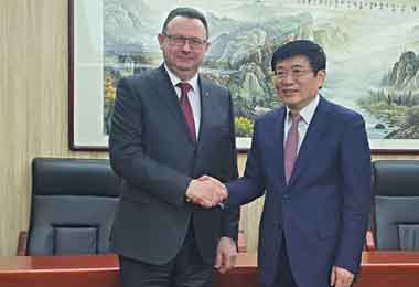 Производство китайских вакцин против коронавируса может быть локализовано в Беларуси — Минздрав