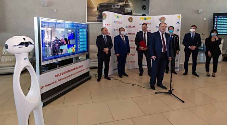 «Великий камень» передал аэропорту оборудование для дистанционного измерения температуры «Великий камень» передал аэропорту оборудование для дистанционного измерения температуры