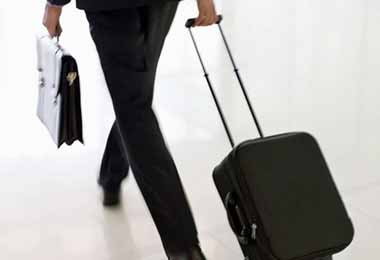 Правительство повысило суточные при командировках по Беларуси и разрешило отдельным чиновникам летать бизнес-классом