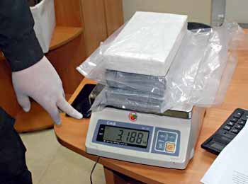 Белорусские таможенники не допустили ввоз на территорию ЕАЭС около 3,2 кг кокаина